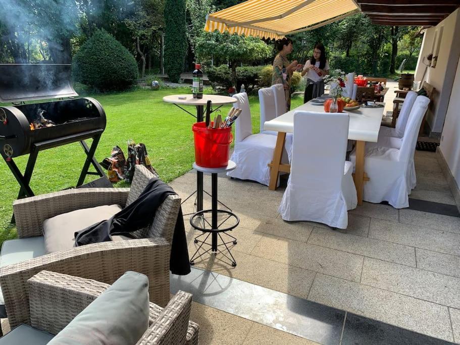 Whole Villa Munich, Alps View, Quiet And Spacious เฟลด์เคอร์เคน-เวสต์ตาฮัม ภายนอก รูปภาพ