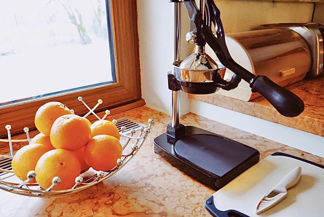 Whole Villa Munich, Alps View, Quiet And Spacious เฟลด์เคอร์เคน-เวสต์ตาฮัม ภายนอก รูปภาพ
